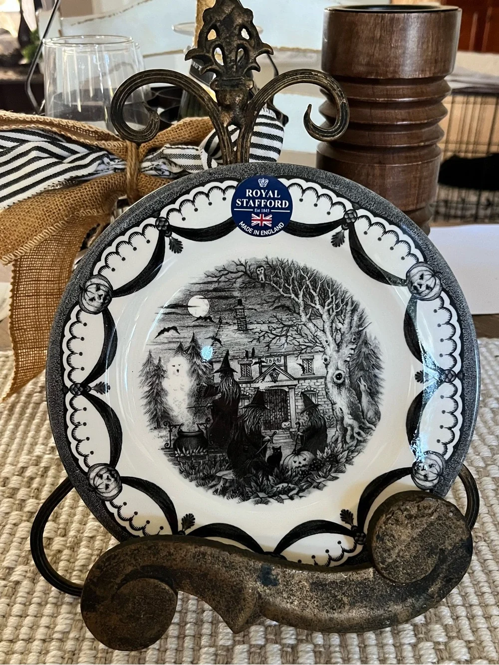 NWT Royal Stafford Halloween Coven Salad Plate Witches Ghost Black Cat